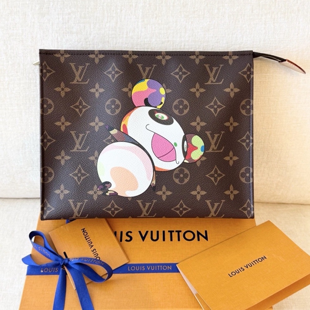 *Rare* LOUIS VUITTON 2025 LV x TM Takashi Murakami Monogram Toiletry Pouch